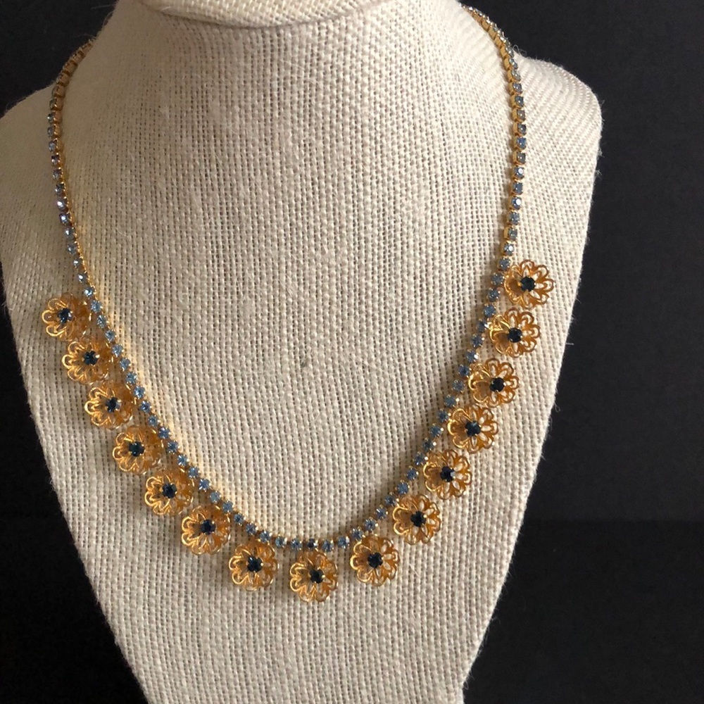 Vintage unsigned necklace
